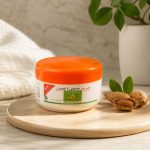 کرم مرطوب کننده عطراگین بادام